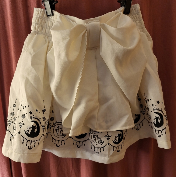 Sailor Moon Artemis Mini Skirt XS Never Worn - Picture 2 of 3